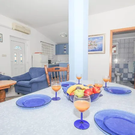 Mara Tribunj Tribunj (Sibenik-Knin)