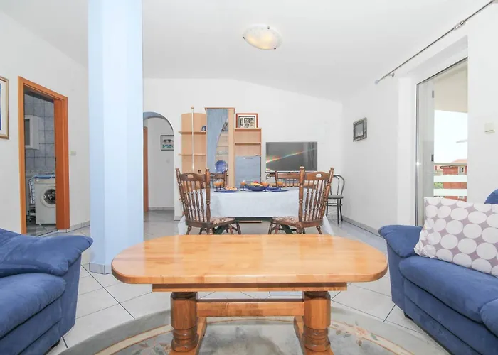 Mara Tribunj Tribalj